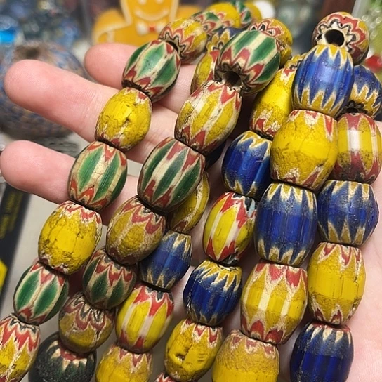 尼泊尔雪弗莱旧一条