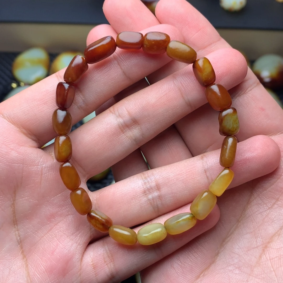 (***)和田玉未镶嵌颈饰