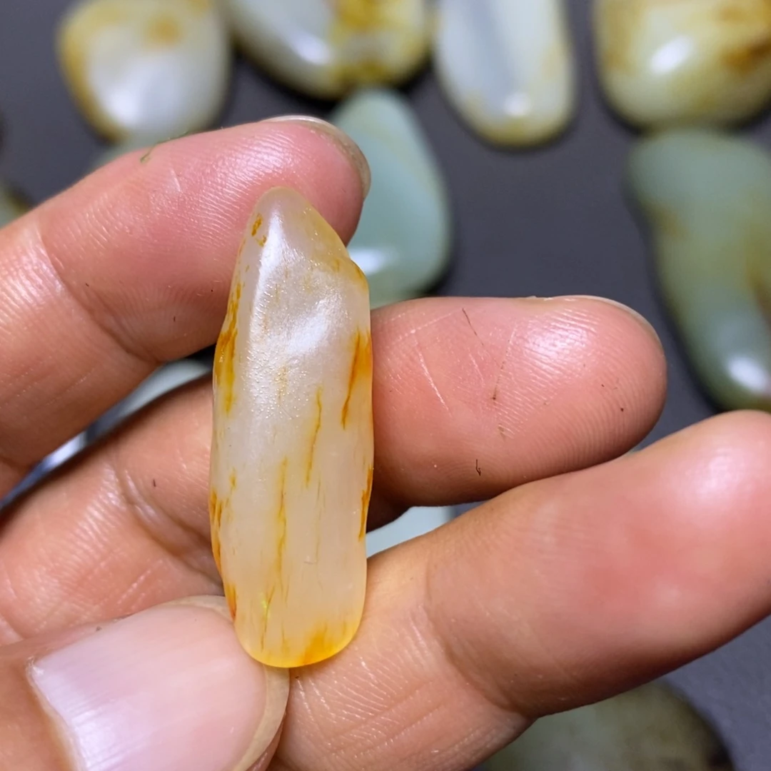 和田玉（糖玉）未镶嵌挂件
