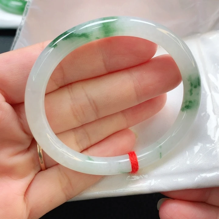 未镶嵌手镯翡翠56.6贵妃