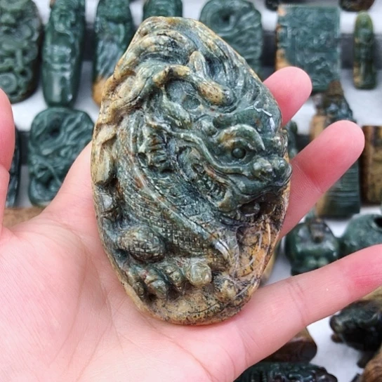 岫岩河磨玉（透闪石质玉）未镶嵌把件