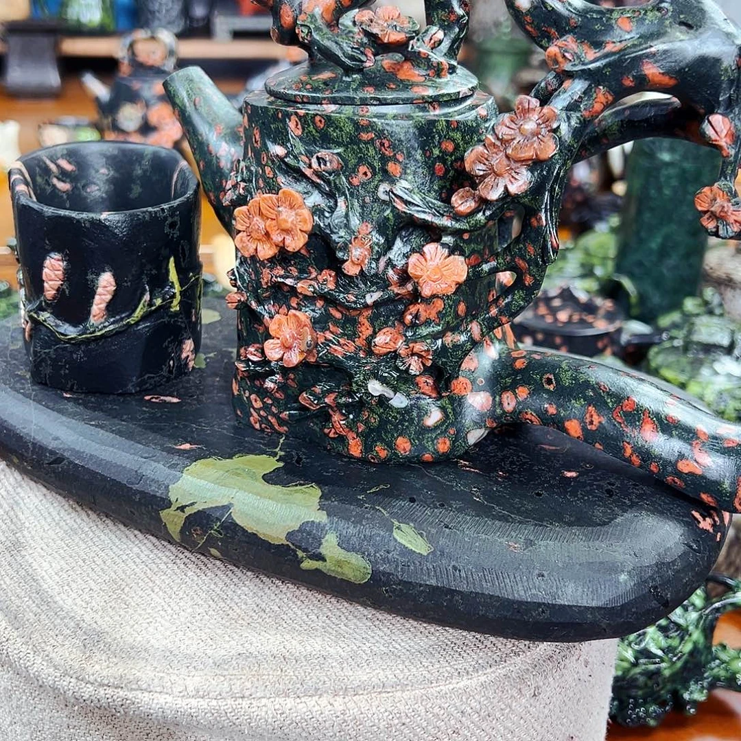 明***天福利茶空间天然原石