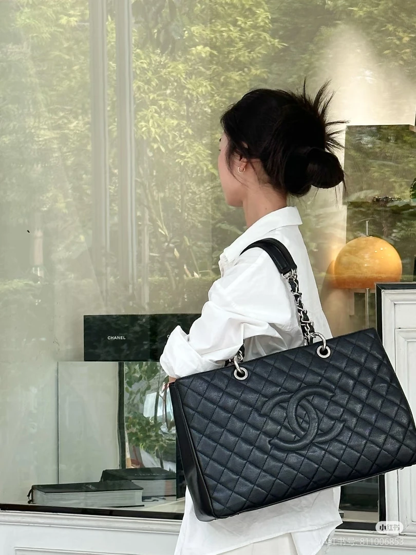 99新 Chanel/香奈儿 gst托特包黑银链条包/优品