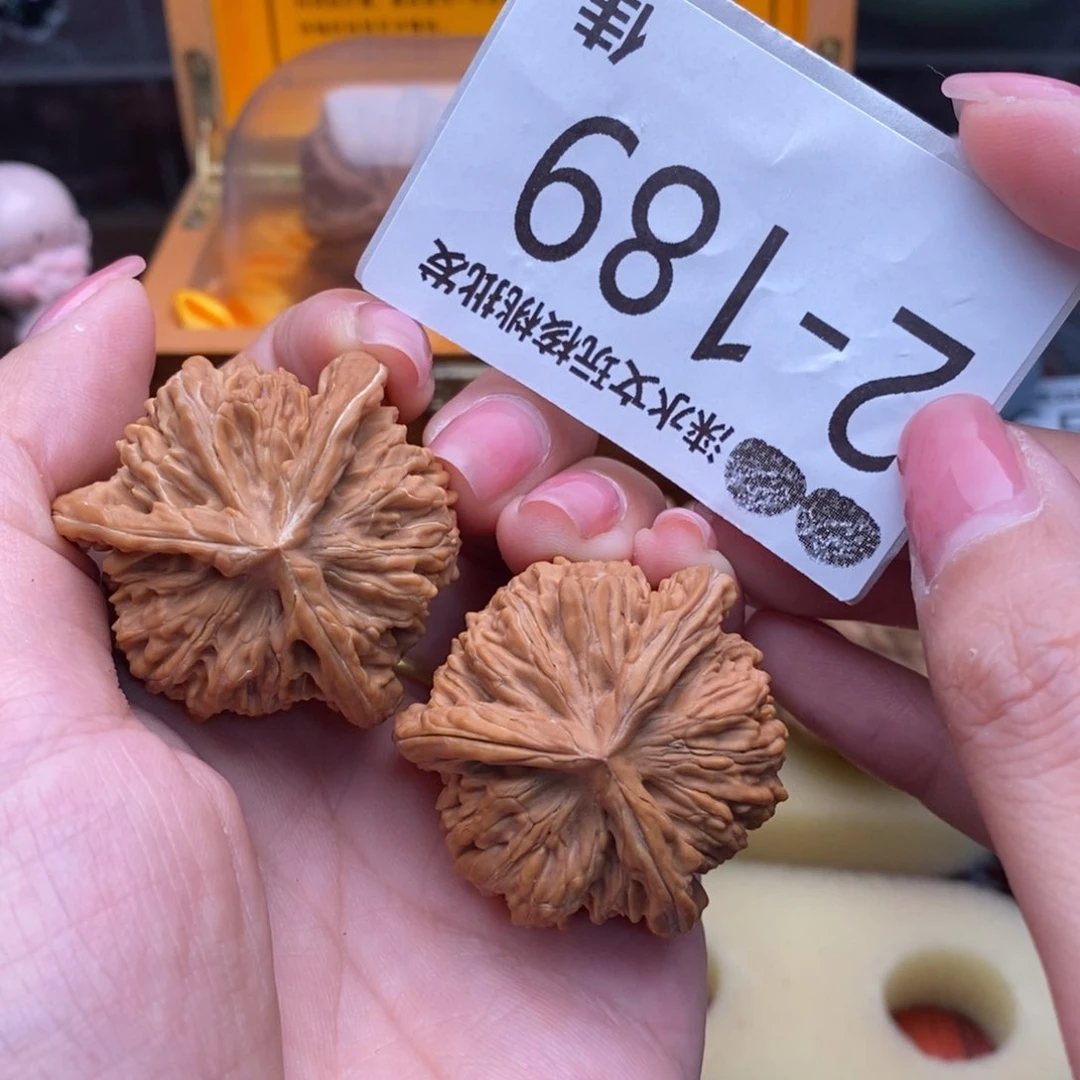 文玩核桃把件39四座楼奔