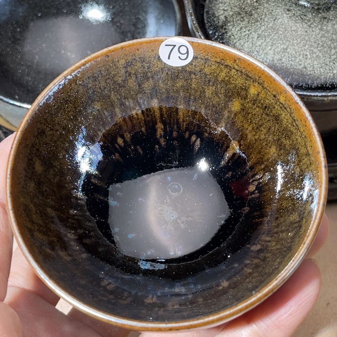 茶盏义兴龙窑坚持真柴烧