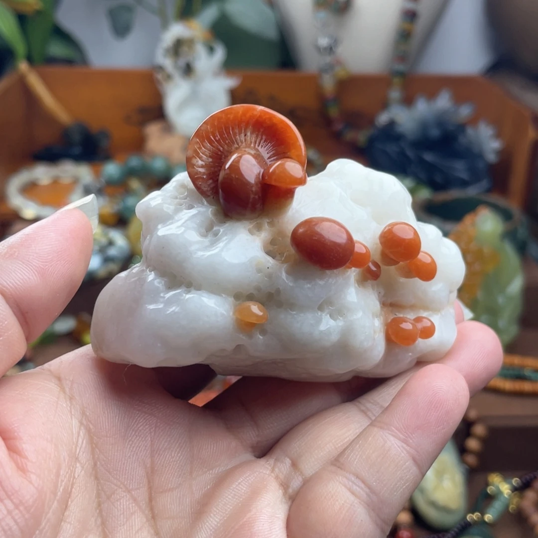 蛇纹石玉未镶嵌吊坠