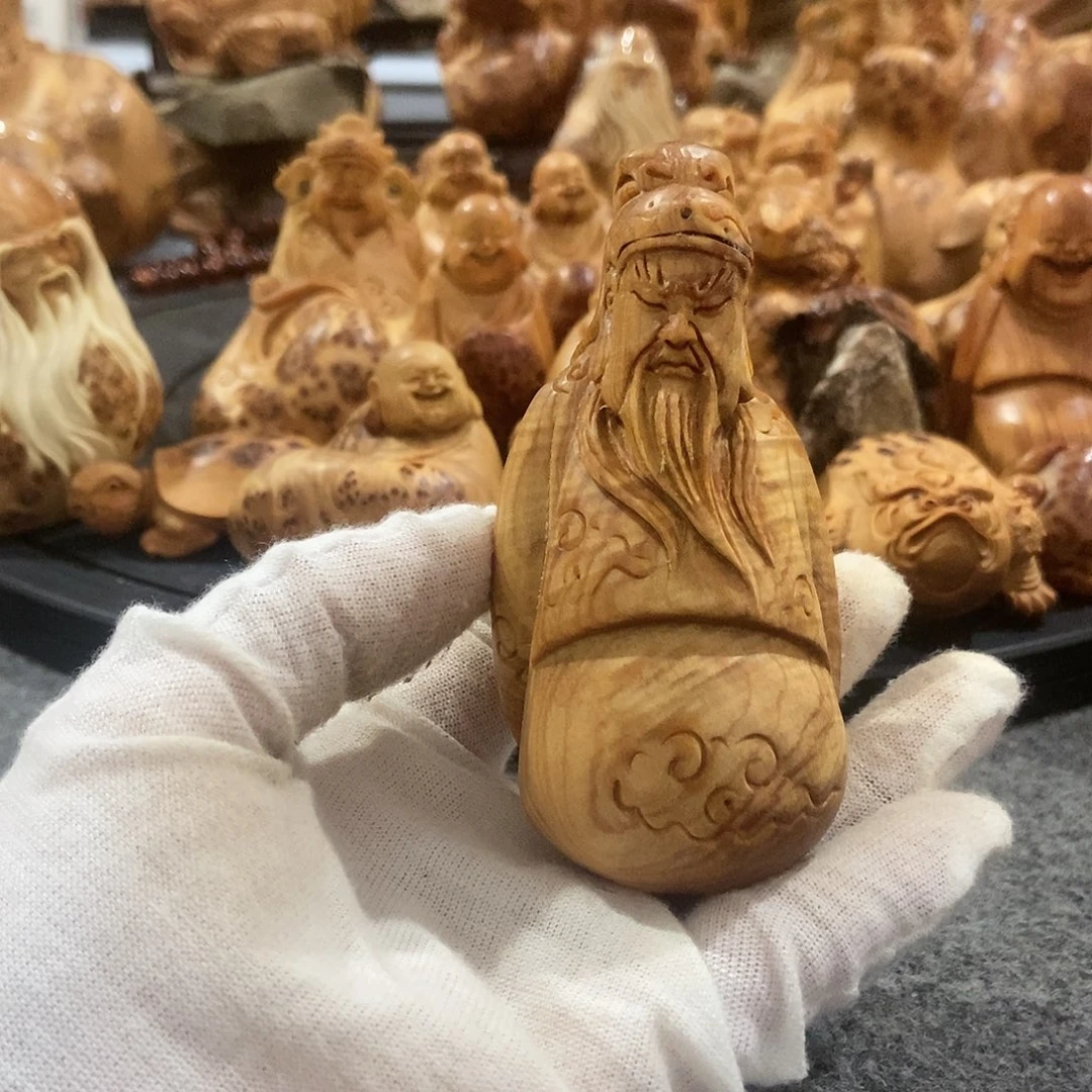 柏木（崖柏）红油关公