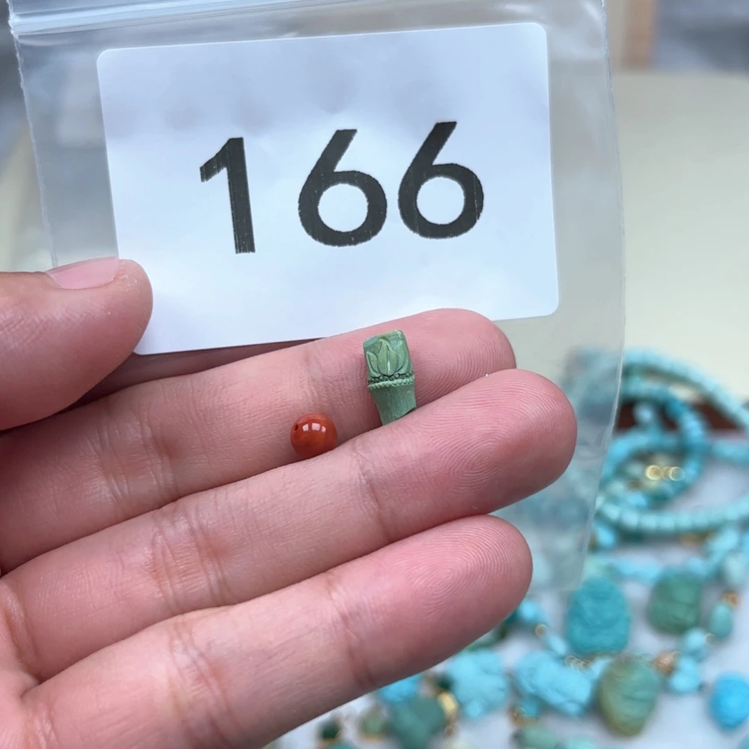 南红玛瑙未镶嵌珠宝奇石