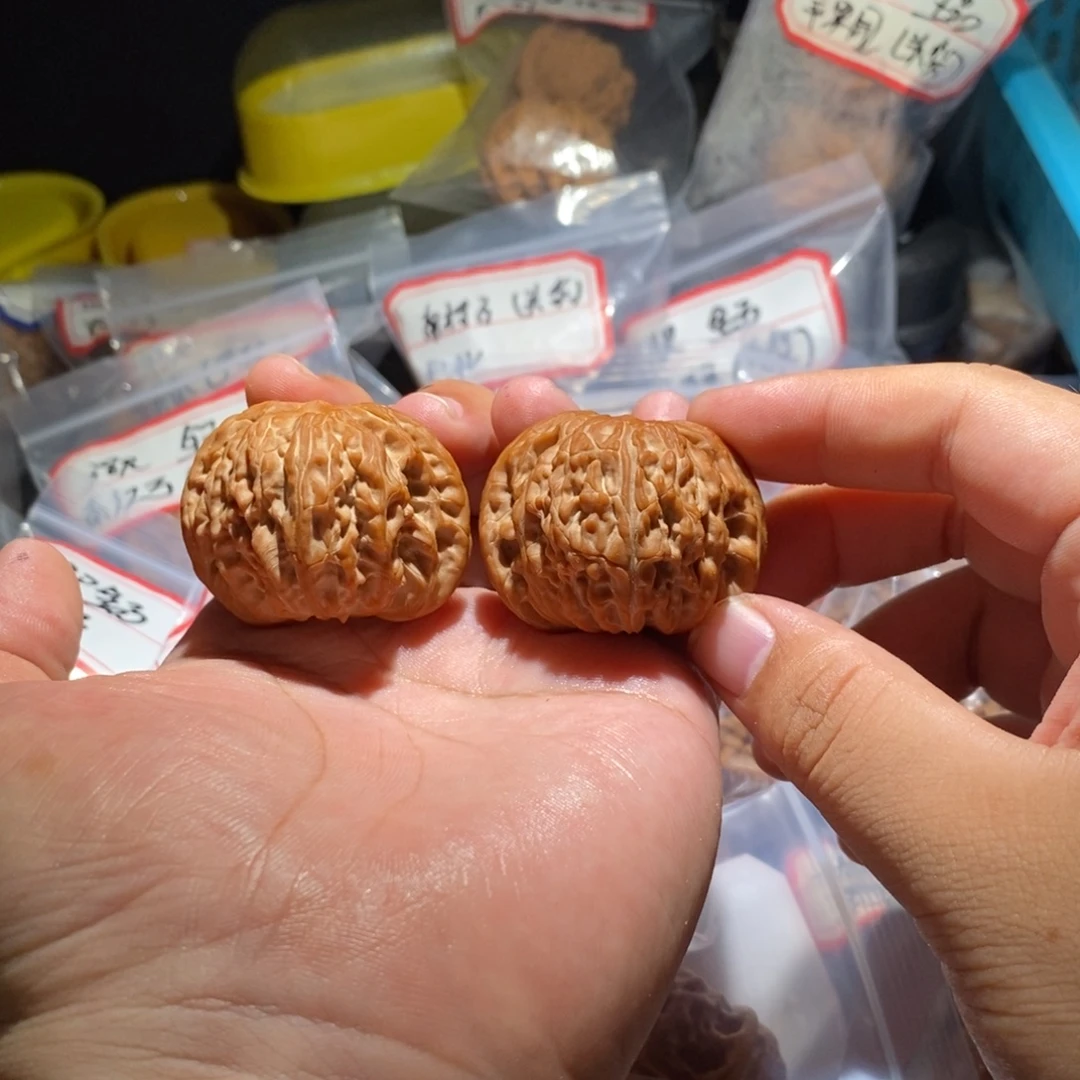 牛***喵文玩核桃吊坠43正磨