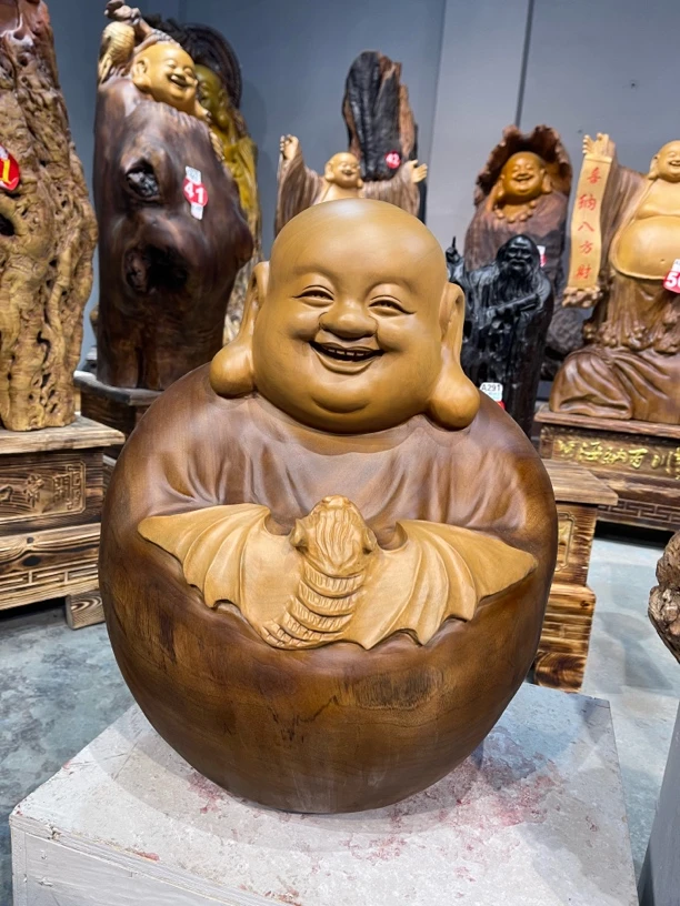 香樟木雕刻人物摆件