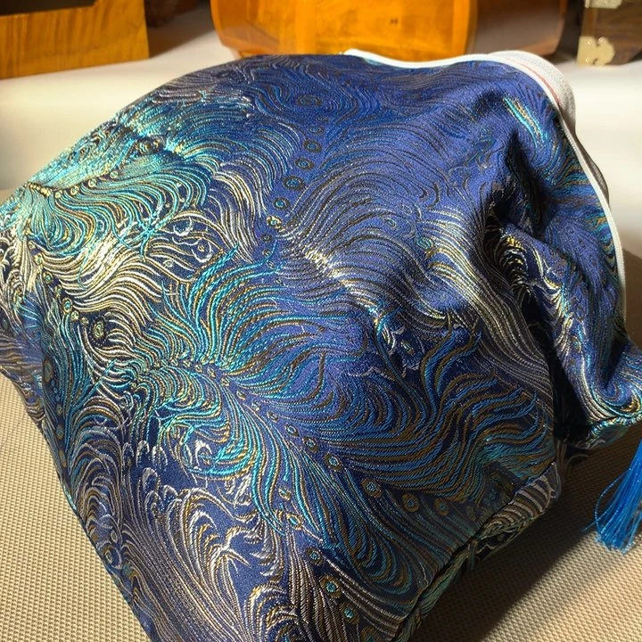 金丝楠金丝楠抱枕