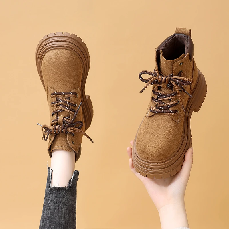 厚底马丁靴女2025秋冬季新款超火英伦风大黄靴皮面增高女款短靴子