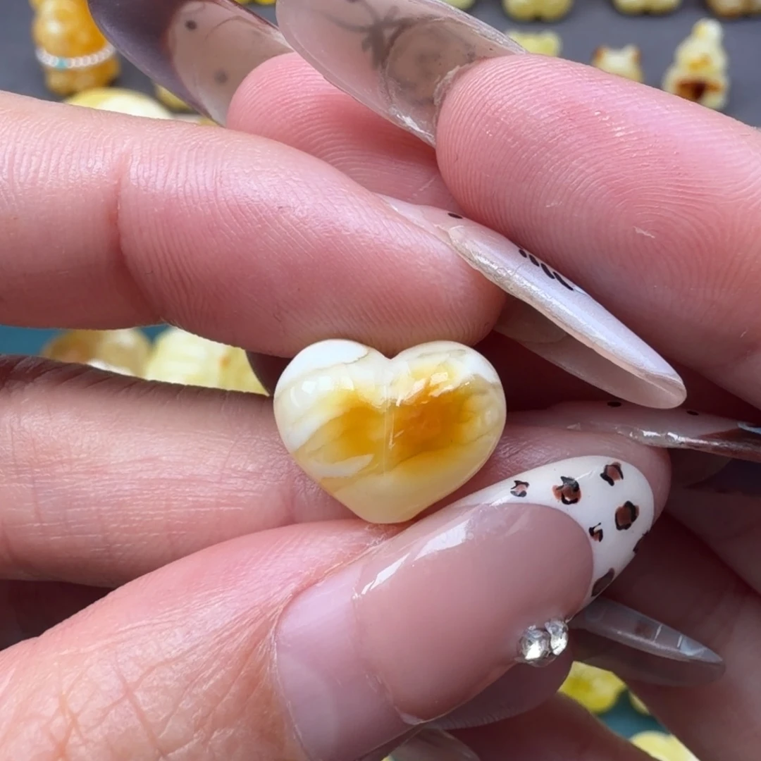 琥珀未镶嵌裸石蜜蜡