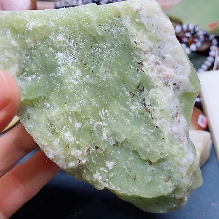 和田玉未镶嵌珠宝奇石