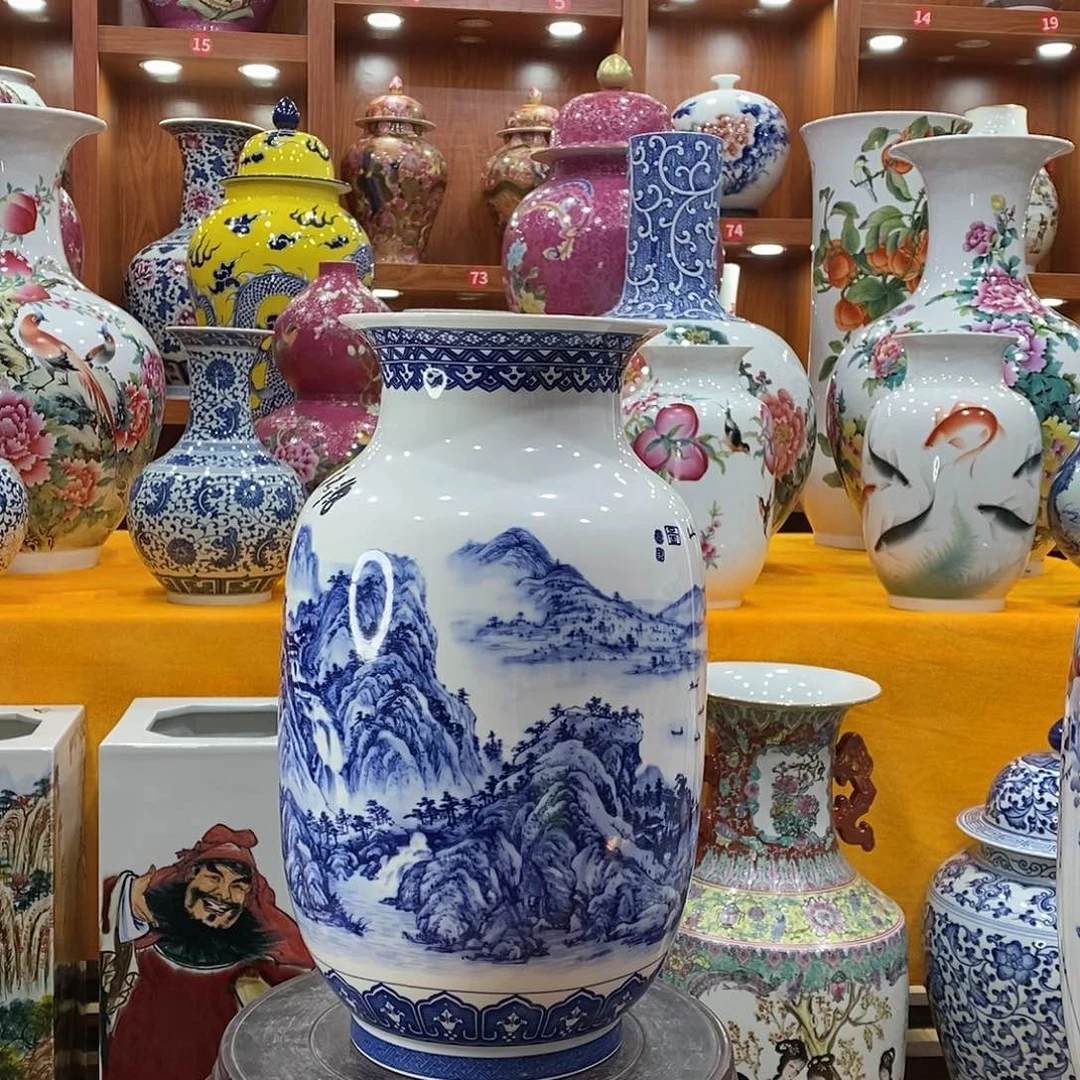 摆件兔*景德镇陶瓷冬瓜瓶