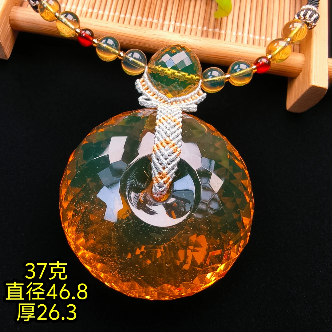 【月光琥珀】37克缅甸琥珀黄茶变色龙金沙雨花平安扣