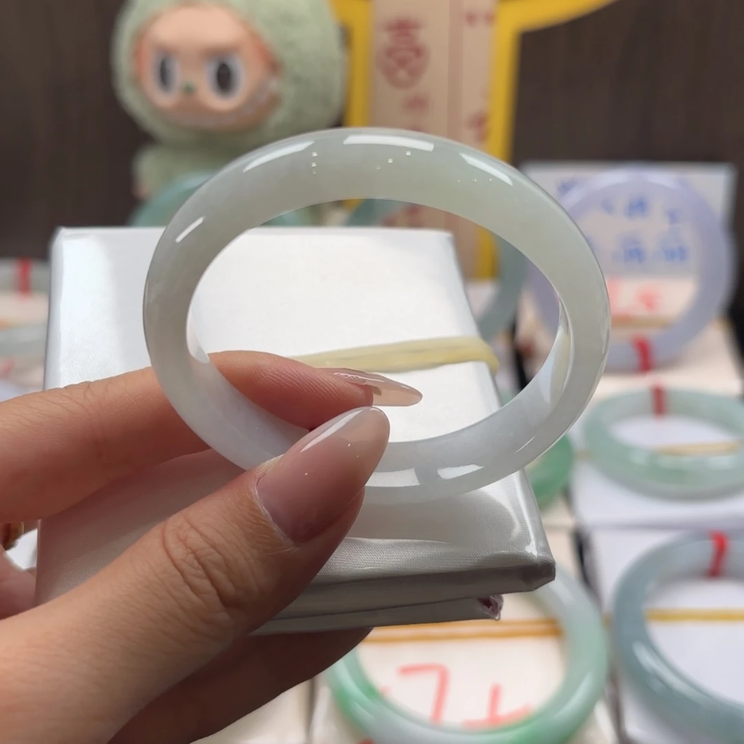 翡翠手镯未镶嵌01号起胶贵妃