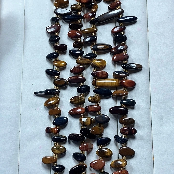 未镶嵌玛瑙/玉髓珠宝半成品虎眼长牙一条