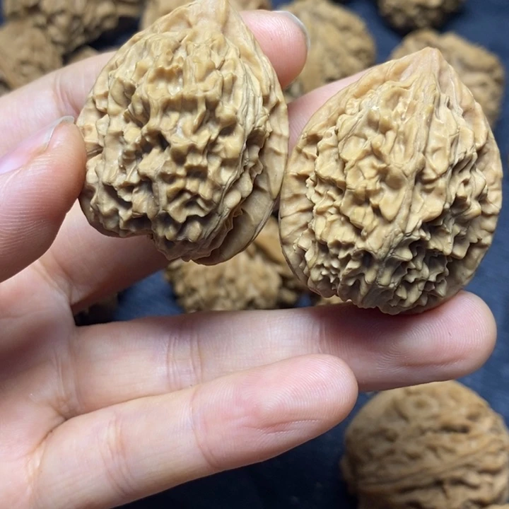 D***R吊坠文玩核桃十三鸡31
