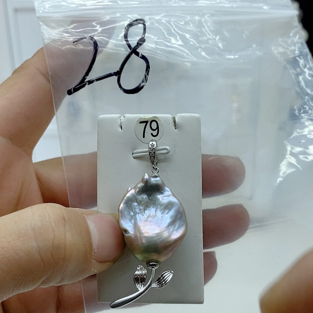 淡水珍珠颈饰合金