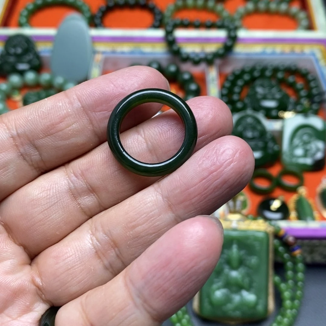 和田玉（碧玉）戒圈未镶嵌闺****）