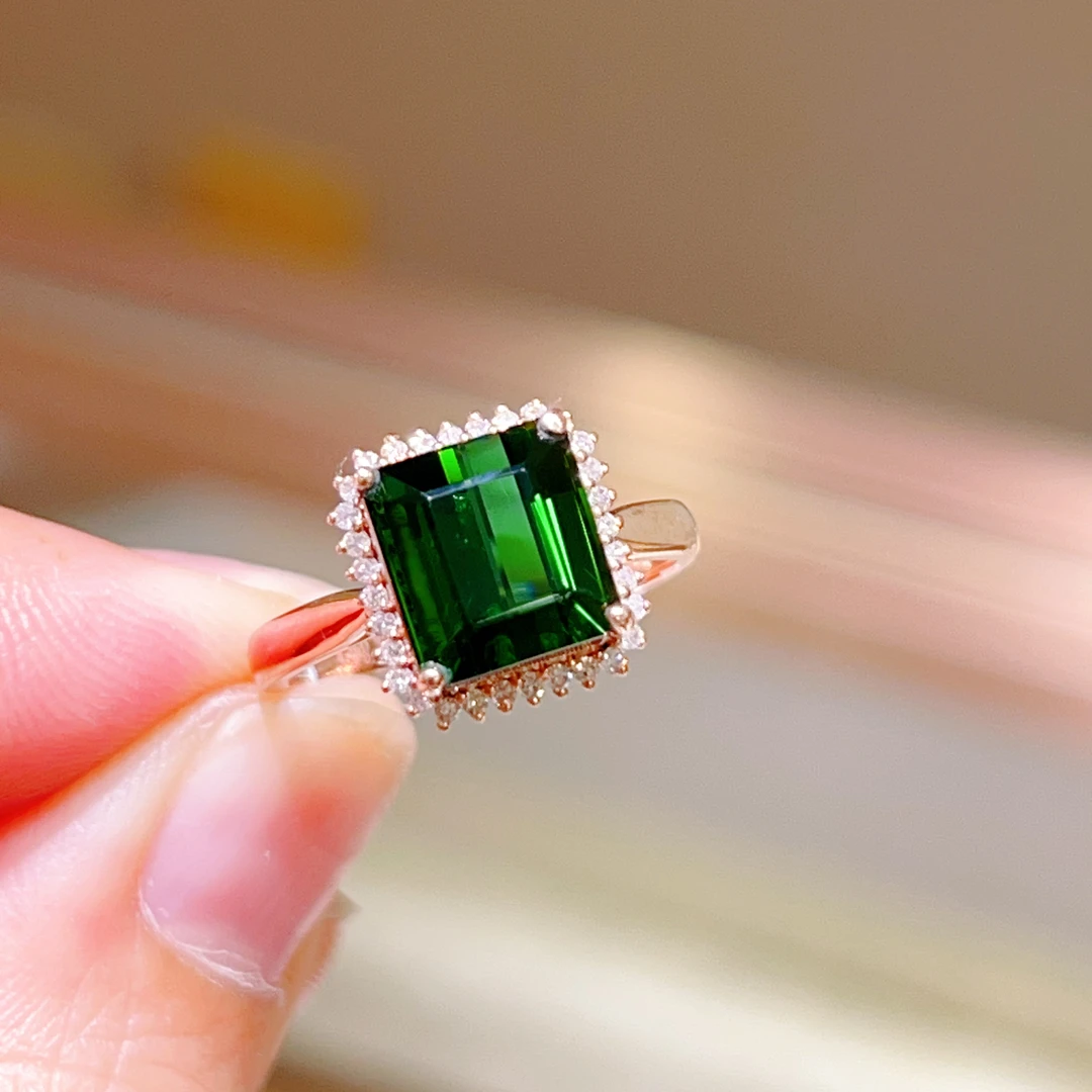 3.84ct 18k玫瑰金镶嵌碧玺戒指