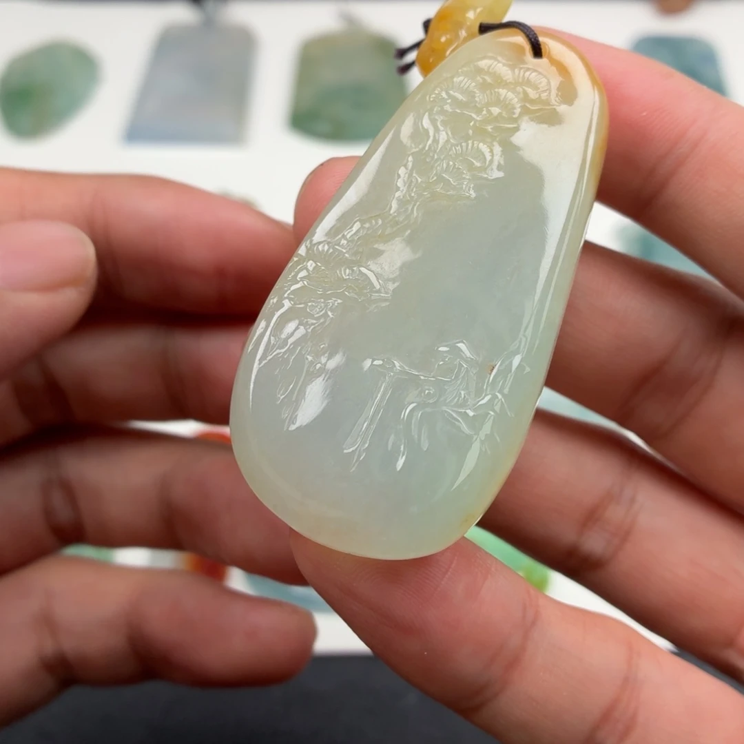 定制翡翠未镶嵌山水