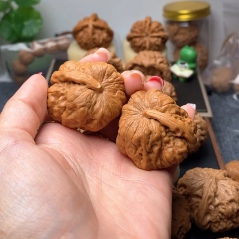 文玩核桃吊坠41一帆风顺