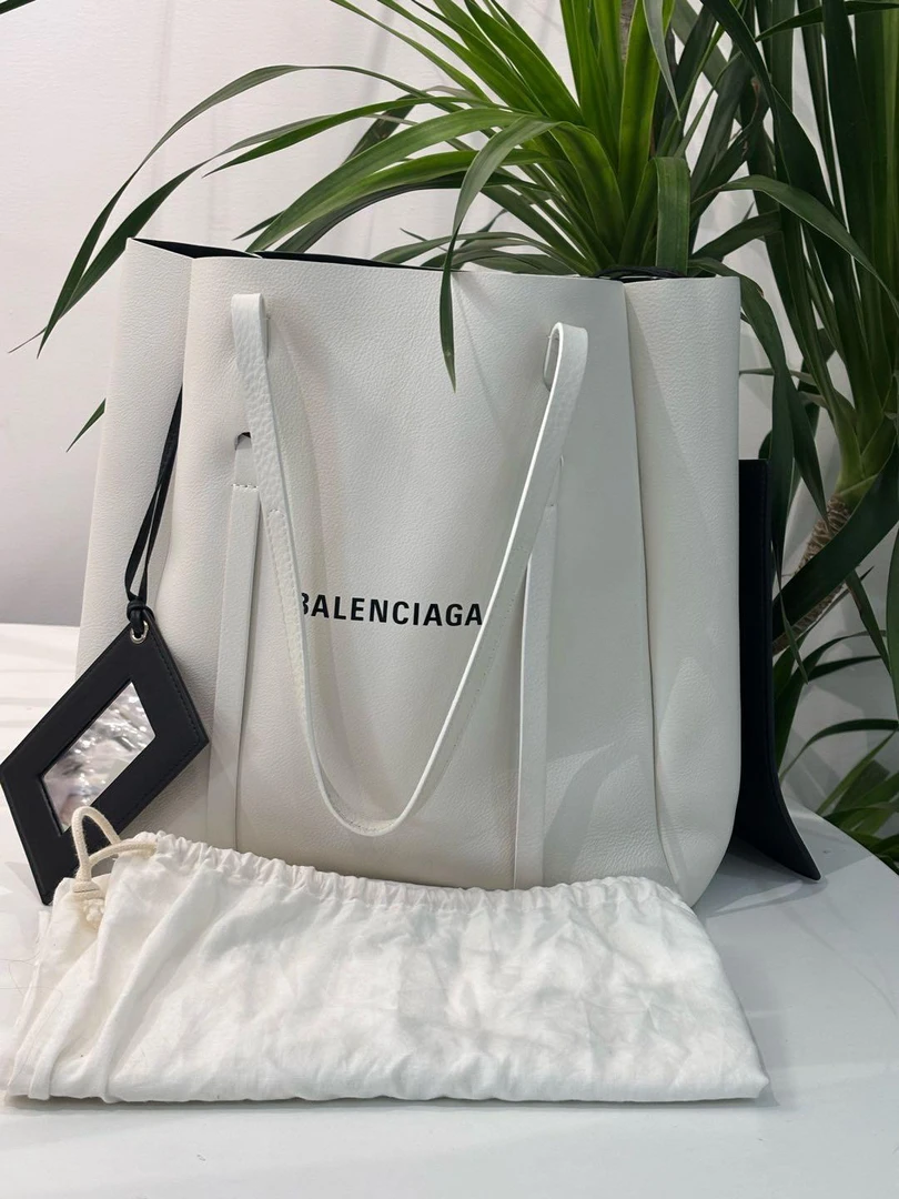 95新 Balenciaga/巴黎世家  白色牛皮托特包单肩包 63213222