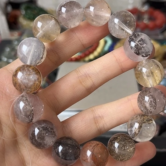 水晶手链未镶嵌矿坑