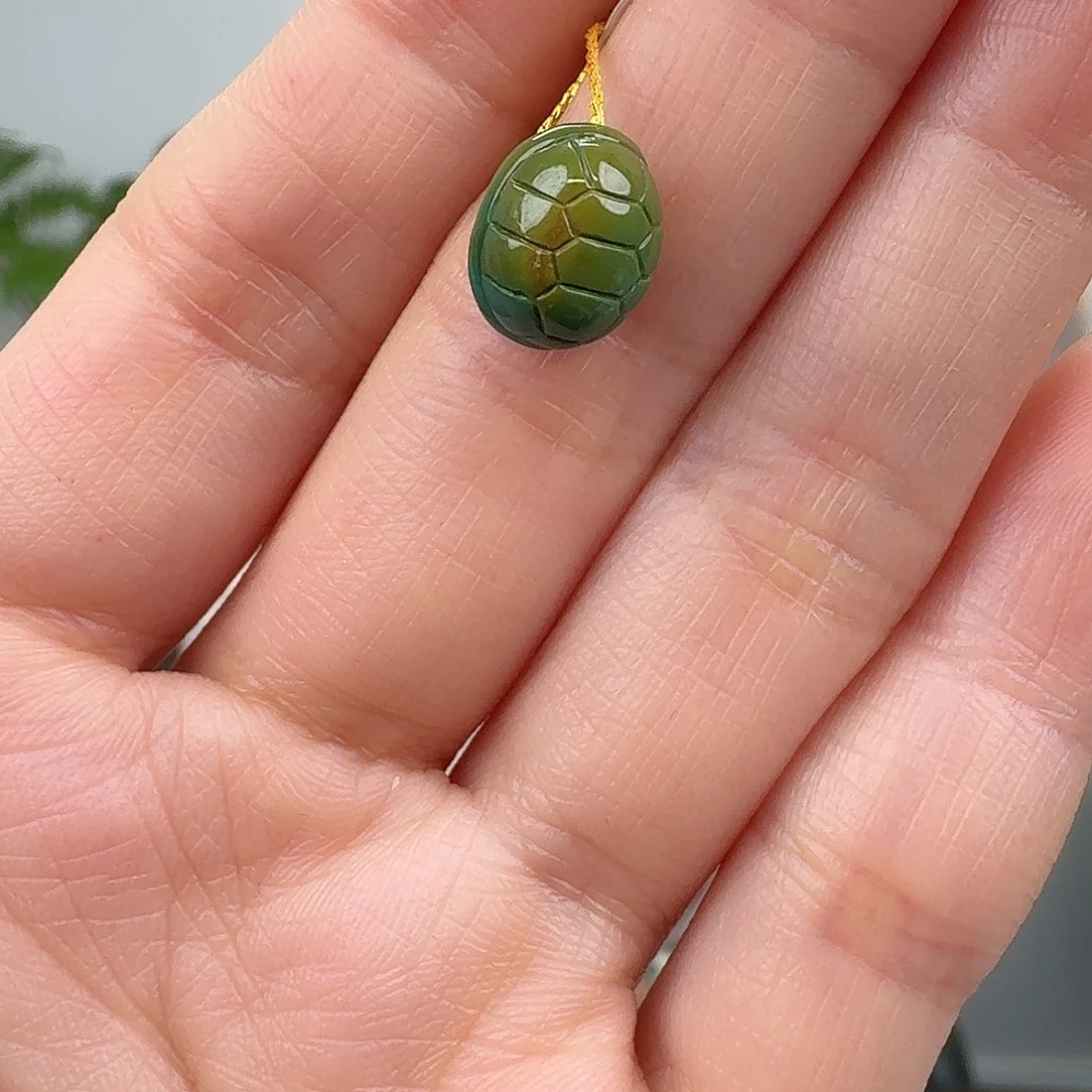 绿松石未镶嵌挂件