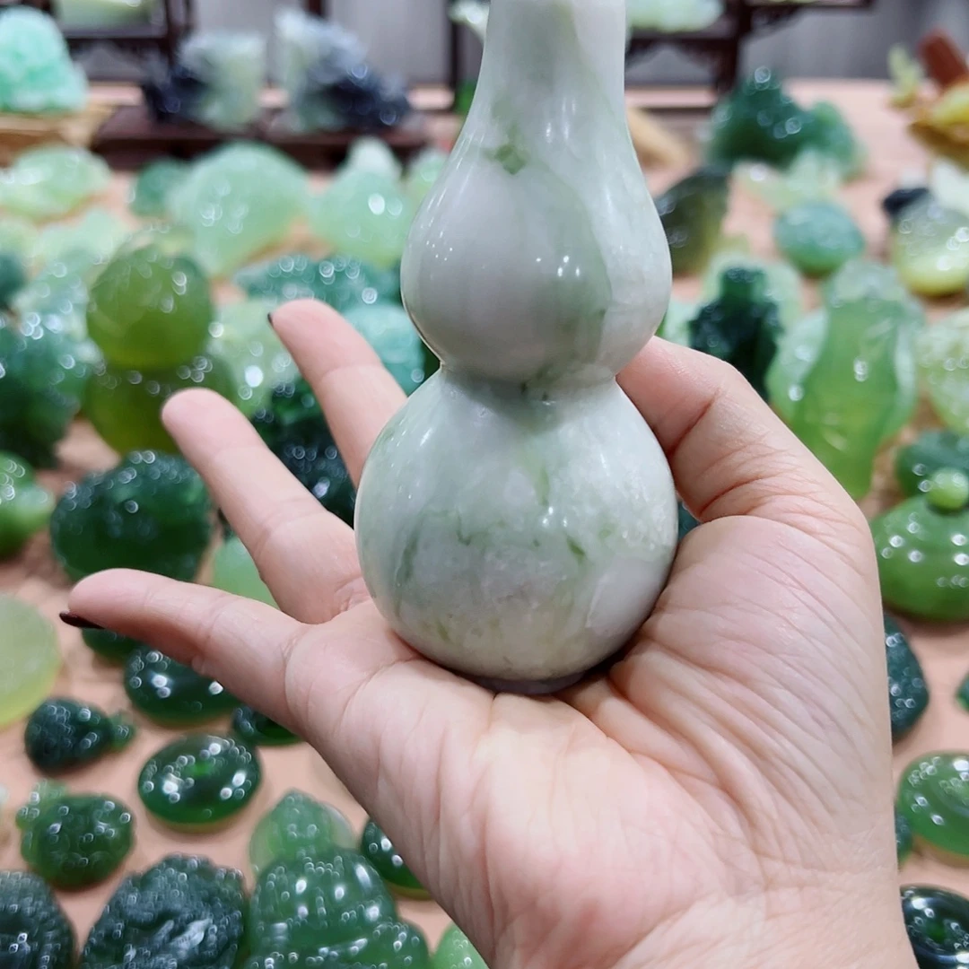 蛇纹石玉未镶嵌葫芦