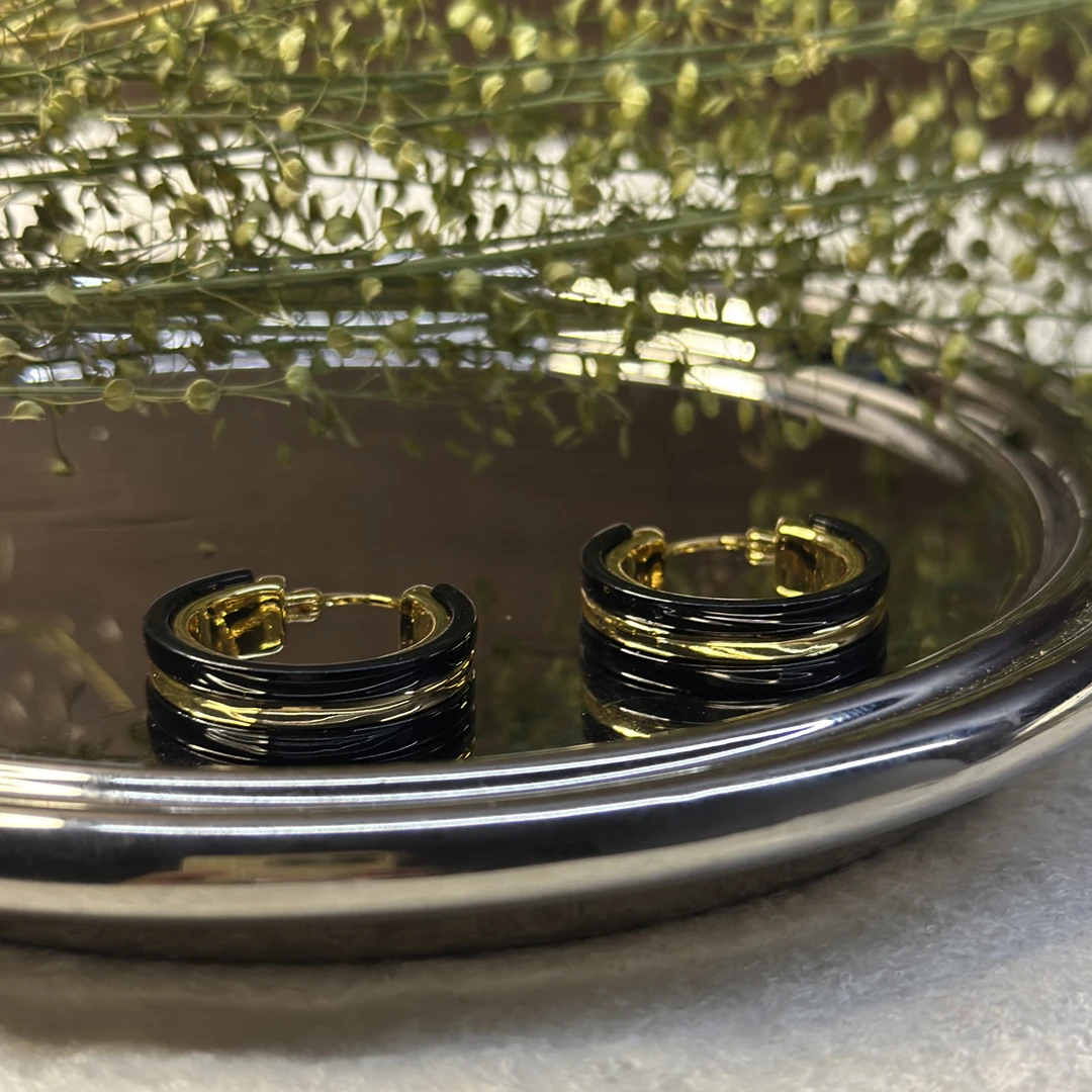 铜合金亚克力耳饰 浅金色黑色金色欧美耳环时尚轻奢饰品耳圈百搭