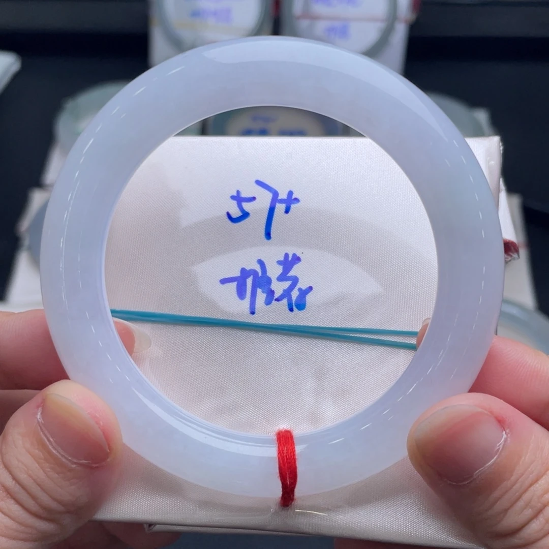 翡翠未镶嵌手镯翡翠手镯4