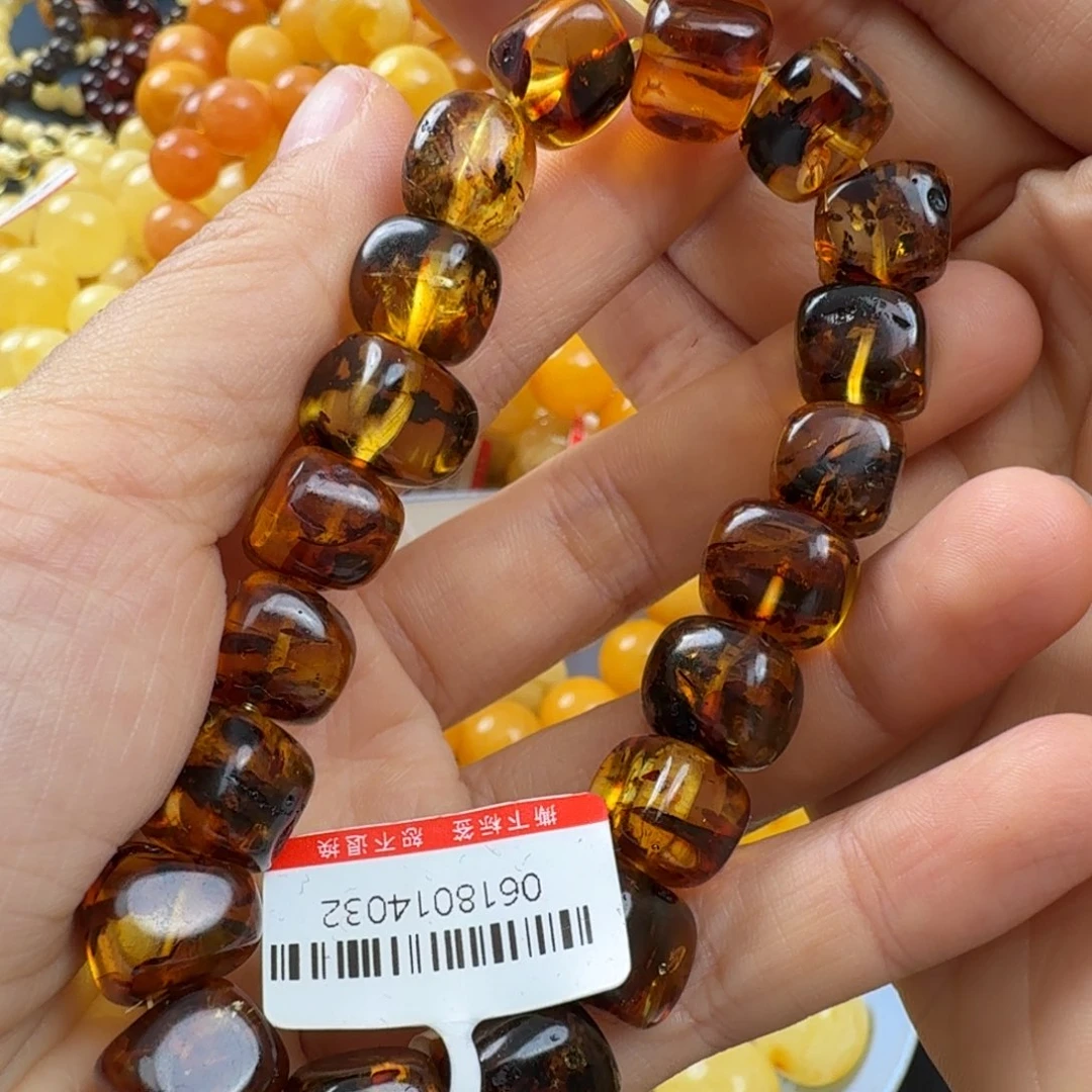 琥珀未镶嵌珠宝奇石