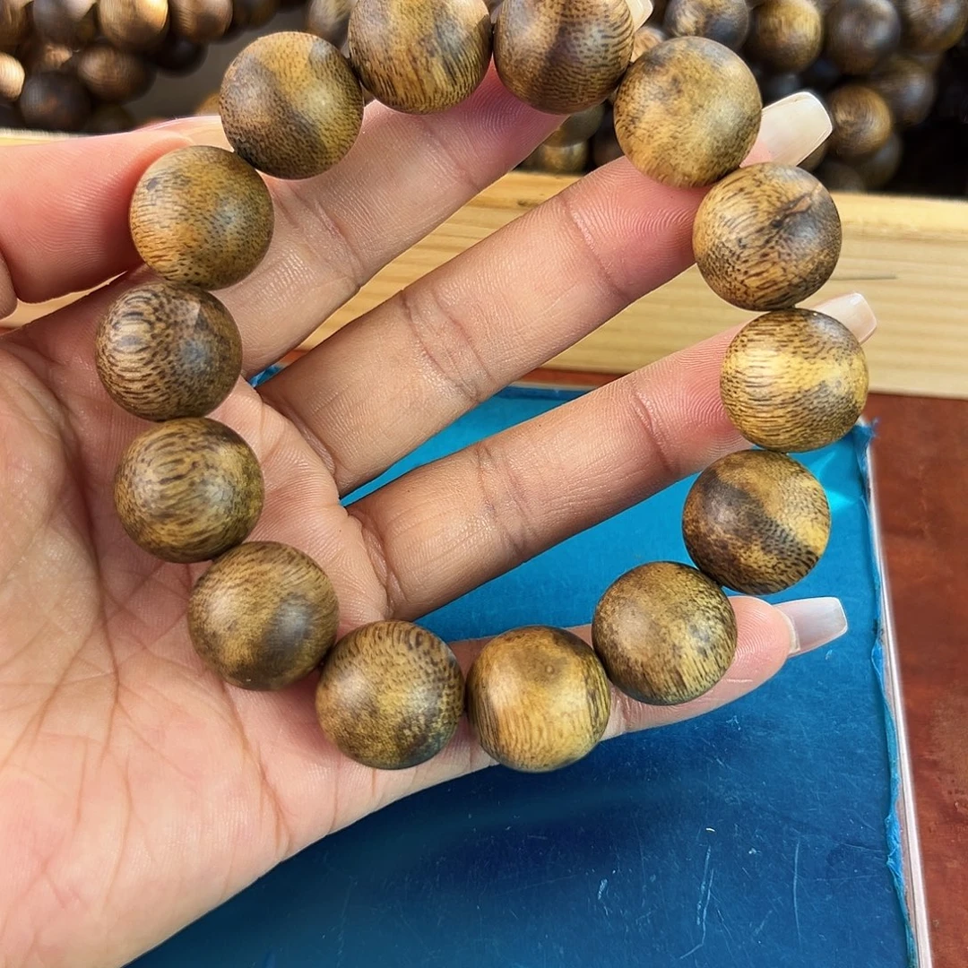 沉香碎屑沉香卡16圆珠单圈18g老白奇