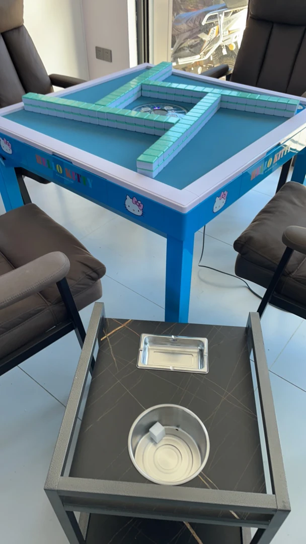 正版联名蓝色全自动hello Kitty麻将机