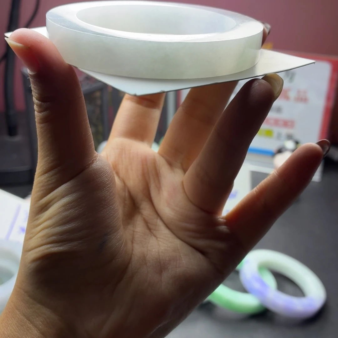 用***5定制翡翠未镶嵌翡翠