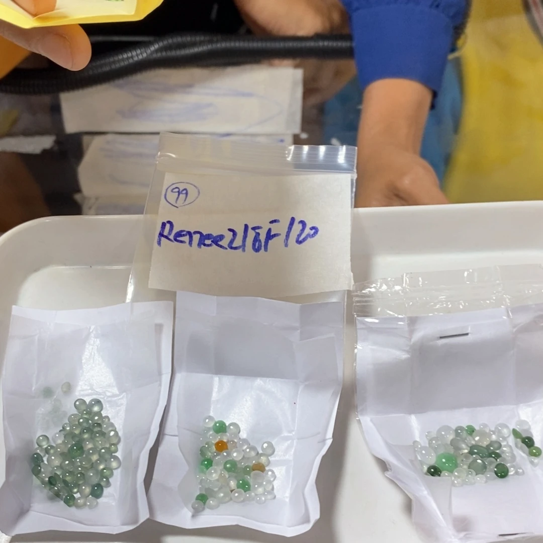 定制翡翠未镶嵌R***e我