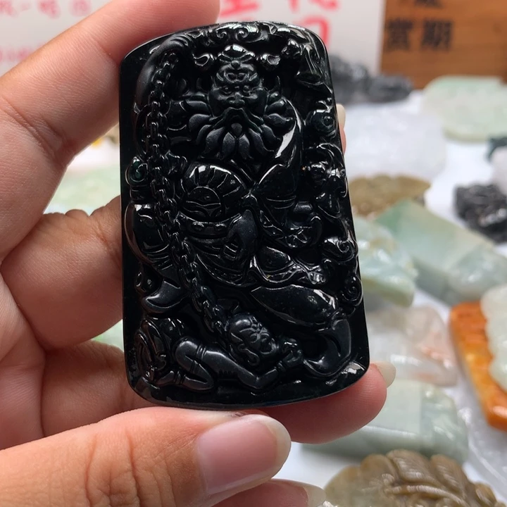 翡翠未镶嵌颈饰保真天然A货翡翠