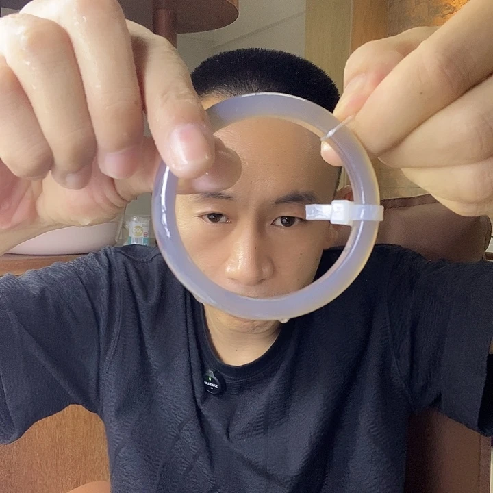 桎***飘手镯玛瑙/玉髓未镶嵌60圈口