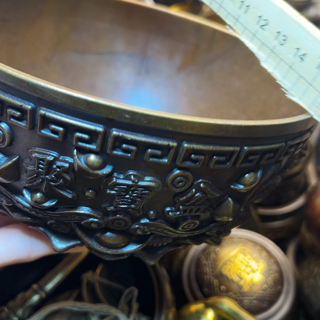 精美铜器工艺品等