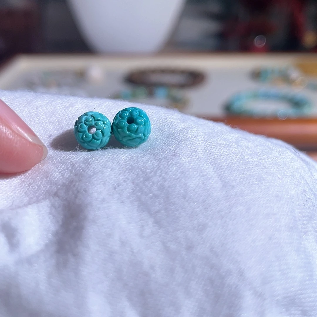 绿松石配饰未镶嵌玲*?