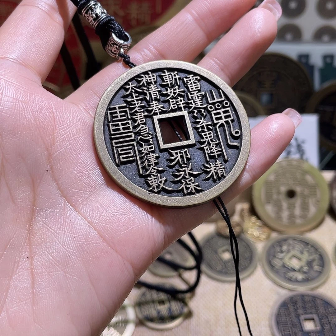 铜铜现代仿制工艺品花钱