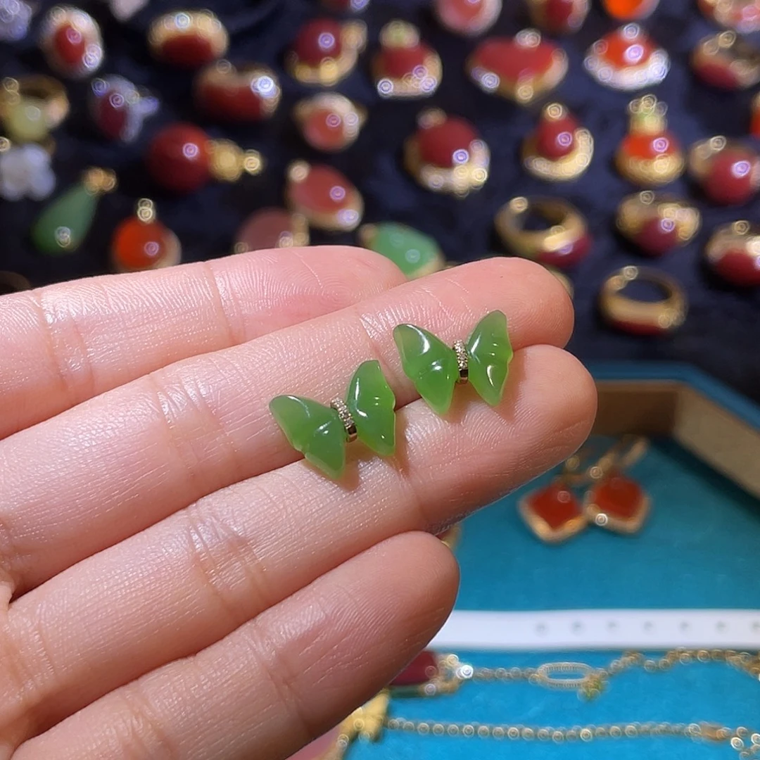 和田玉18K金镶嵌耳饰