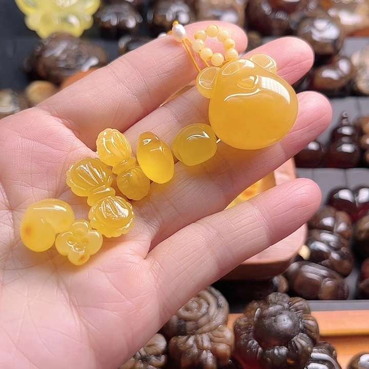 未镶嵌吊坠(不含链)琥珀刘*