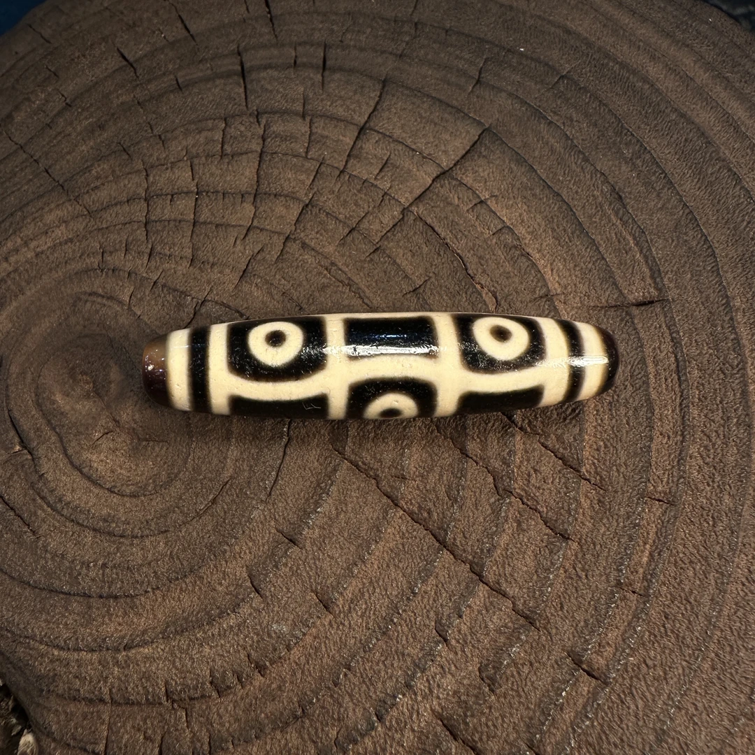 20世纪牙黄时 轮转运六眼玛 瑙珠 12.6mmx54mm/777-38