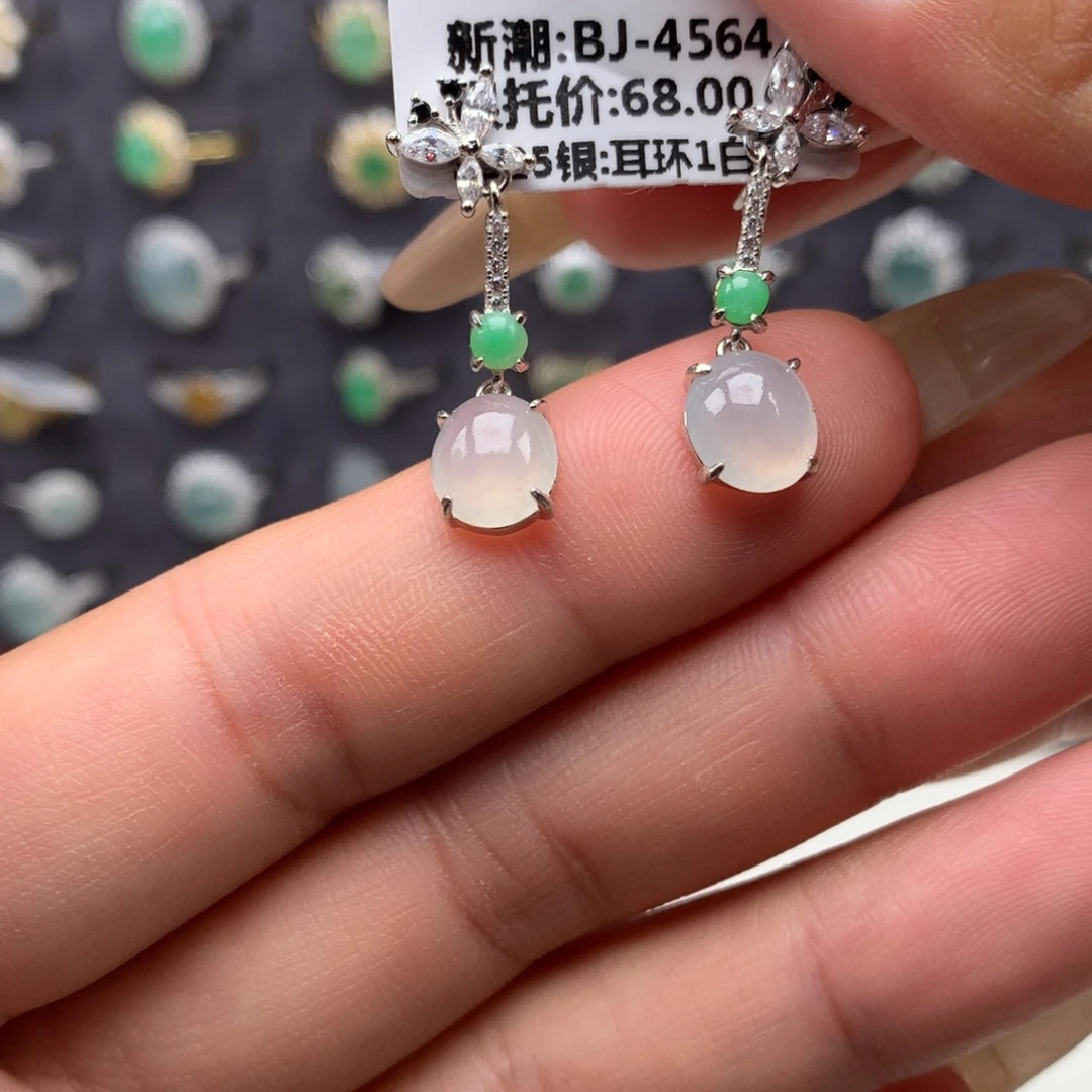 颈饰银S925镶嵌翡翠耳钉