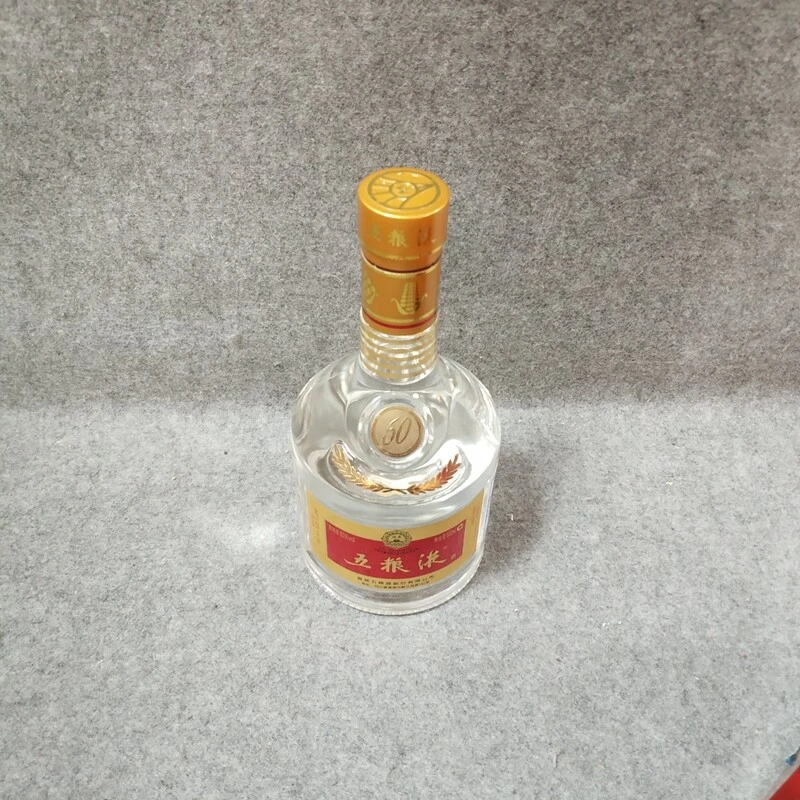 2010年五粮液500ml60度-M25GP018669-03