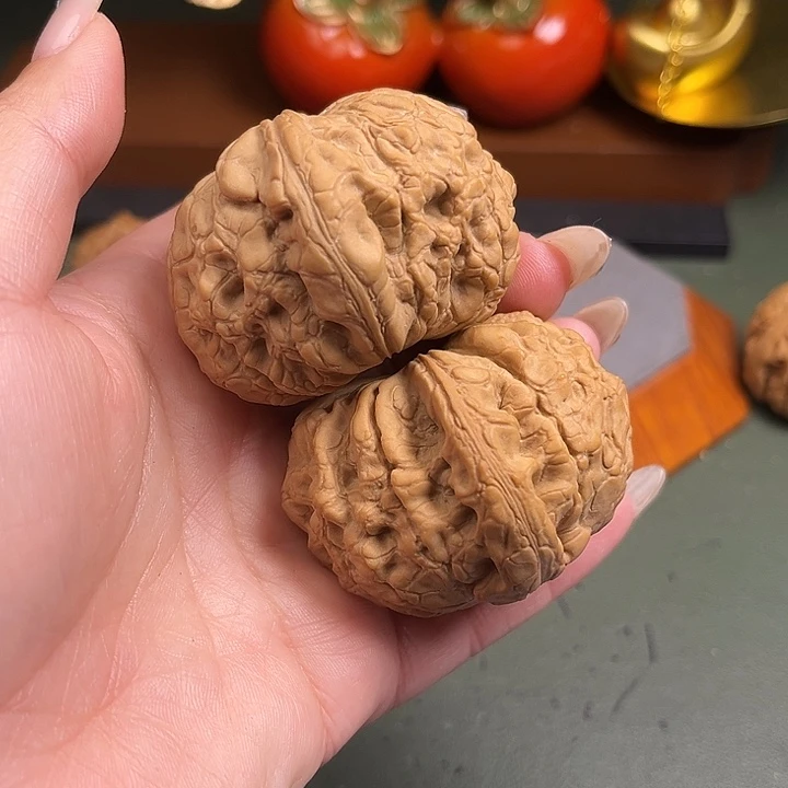 文玩核桃把件文玩核桃龙鼎